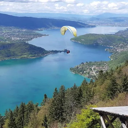 Le Chant Du Thiou : Au Calme Et Au Centre D'annecy آنسي